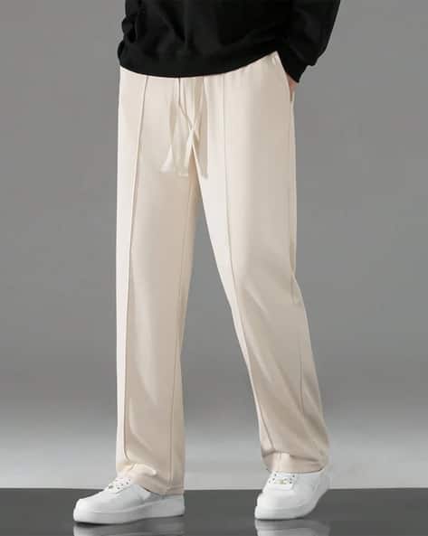 Men Single-Pleat Baggy Fit Trousers