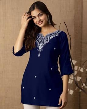 Women Embroidered Straight Kurti