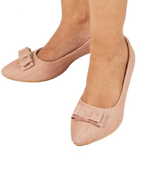 XE LOOKS Women Slip-On Chunky Heeled Shoes