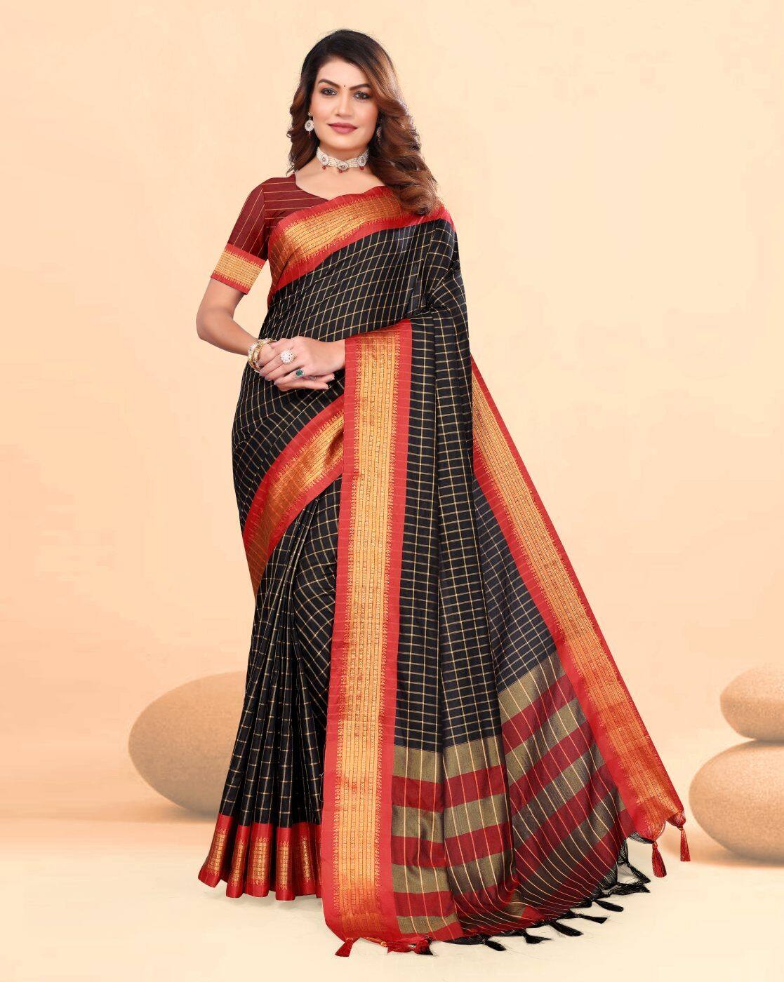 Fashionfricks Checked Saree with Contrast Border For Women (Multi, OS)