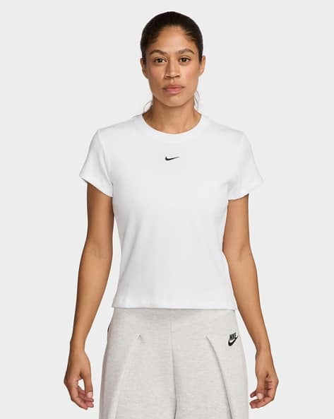 white womens nike t shirt