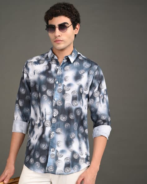BHINDAS Men Graphic Print Slim Fit Shirt