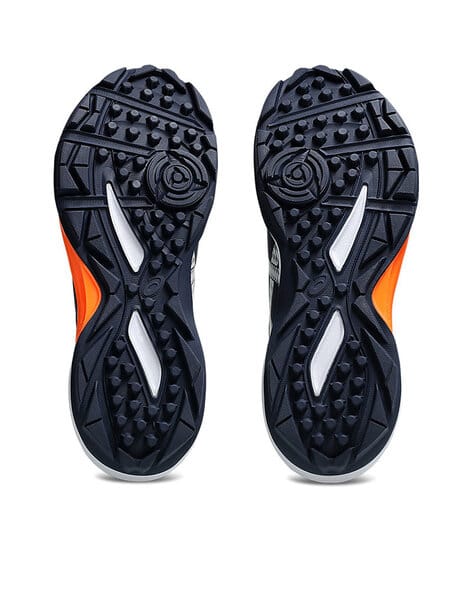 Buy ASICS Men Gel-Peake 3 Cricket Shoes Online | Ajio.com
