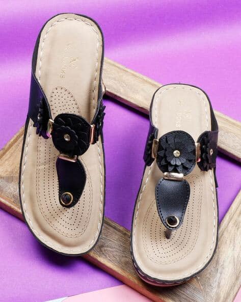 XE LOOKS Women T-Strap Sandals with Faux Leather Upper