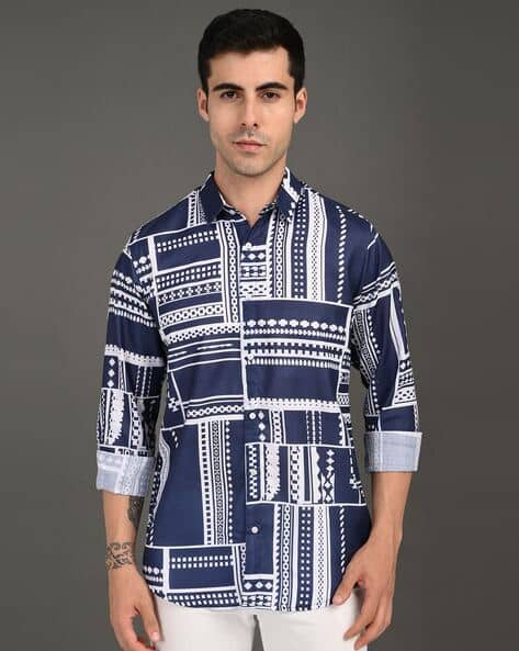 BHINDAS Men Graphic Slim Fit Shirt