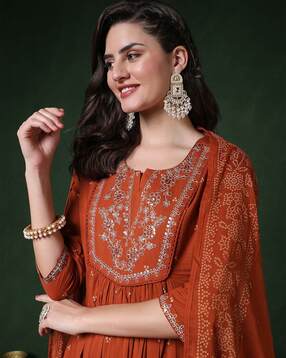 gulmohar jaipur Women Printed Flared Kurta Suit Set -picture-38