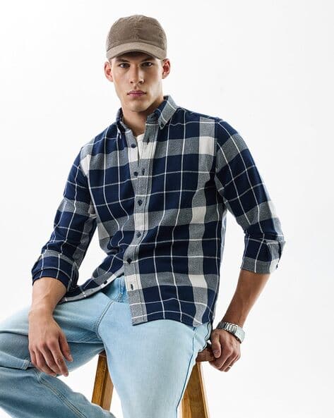Men Checked Slim Fit Shirt