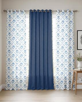 Pack of 3 Cotton Printed Curtains with Eyelets