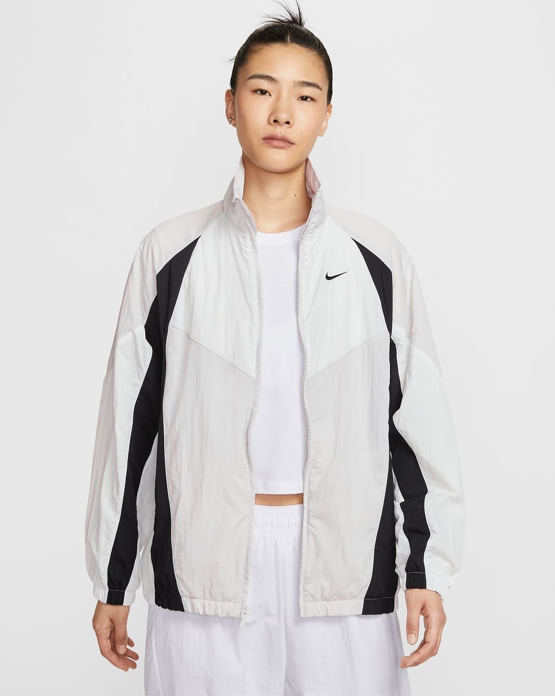 nike women's heritage windbreaker