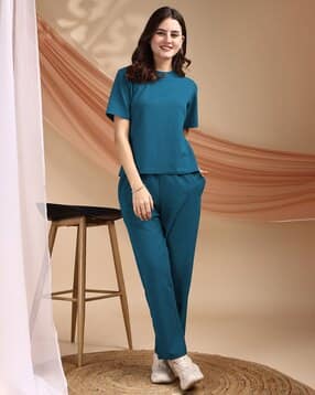 beelee typs Women Knitted T-Shirt & Pyjamas Set-picture-0
