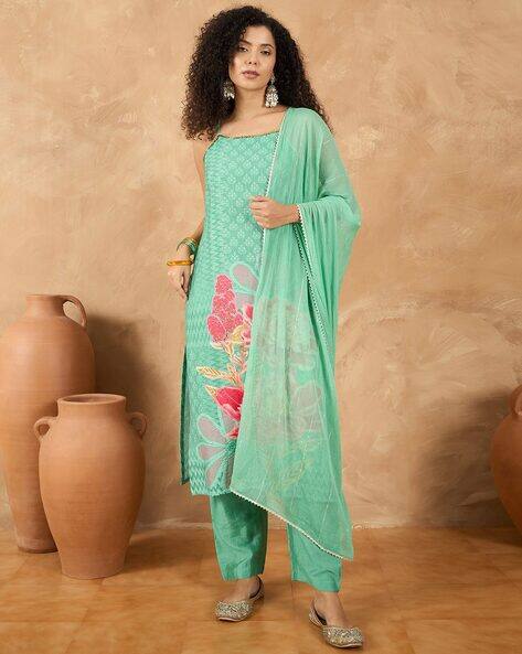 Varanga Women Floral Print Straight Kurta Set