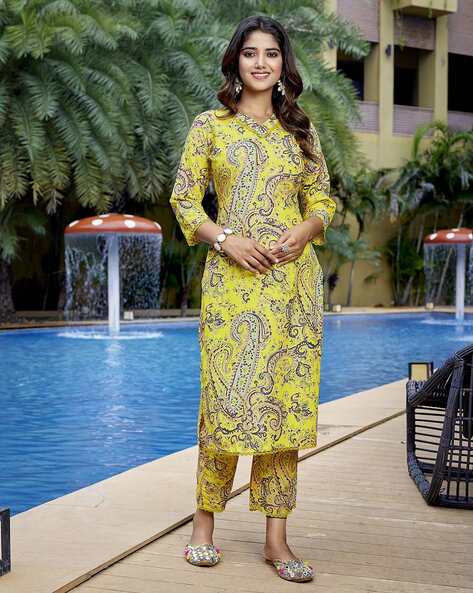 Dream Royal Women Paisley Print Straight Kurta & Pants Set