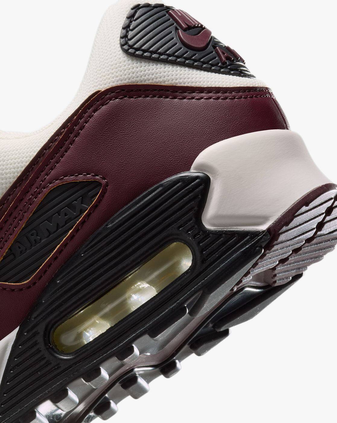 burgundy air max plus womens