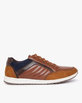 Hunters bay shoes wikipedia clearance