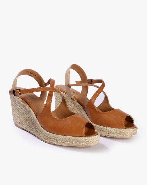 Camel best sale colored wedges