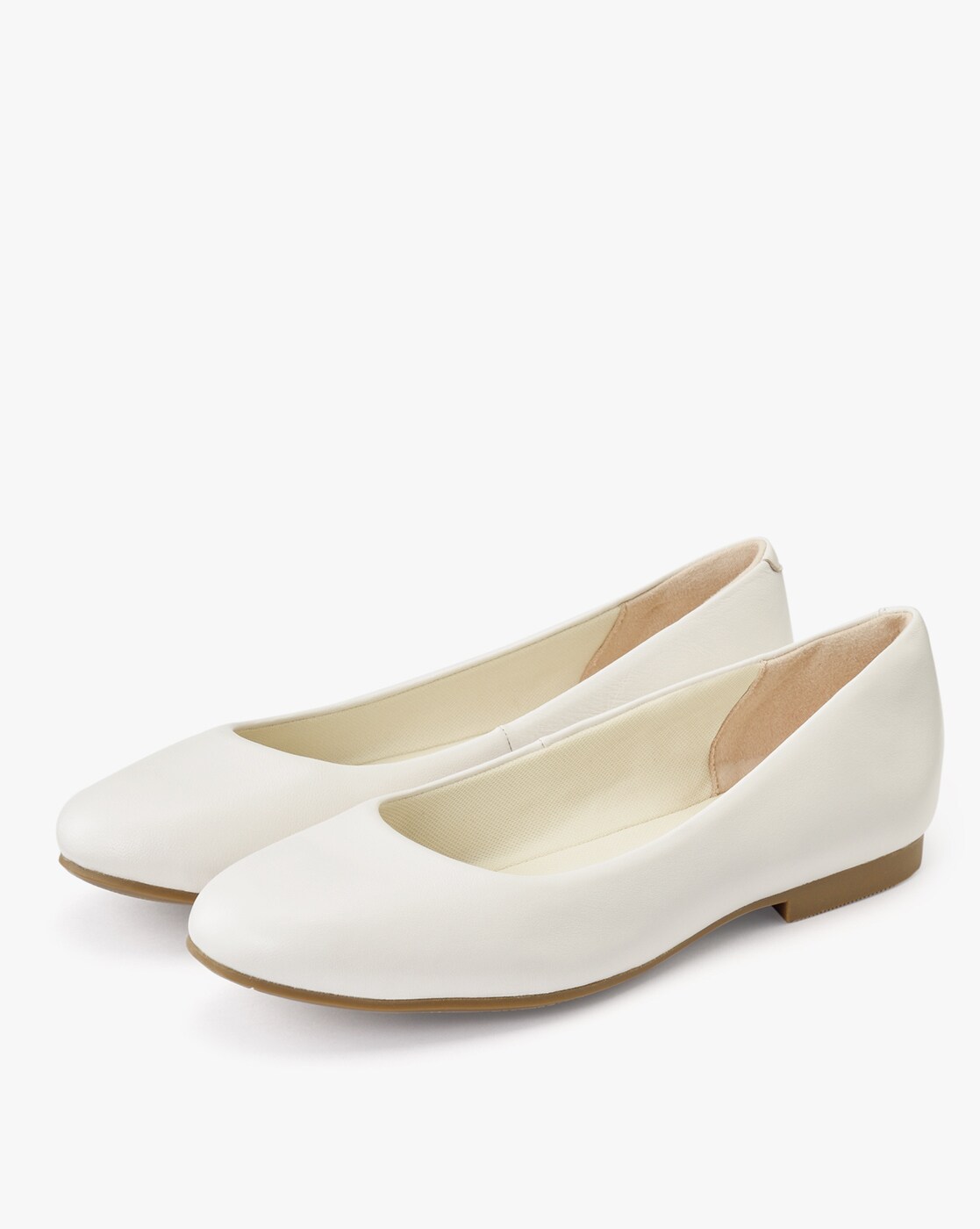 white flat shoes womens