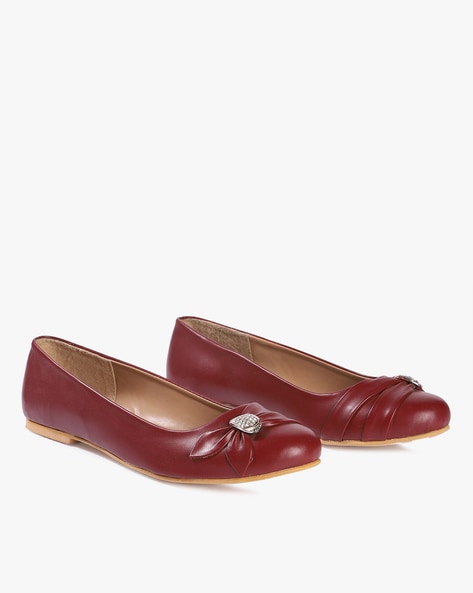 maroon flat shoes