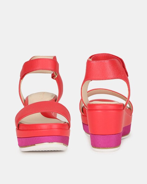 Grand Ambition Flatform Sandals