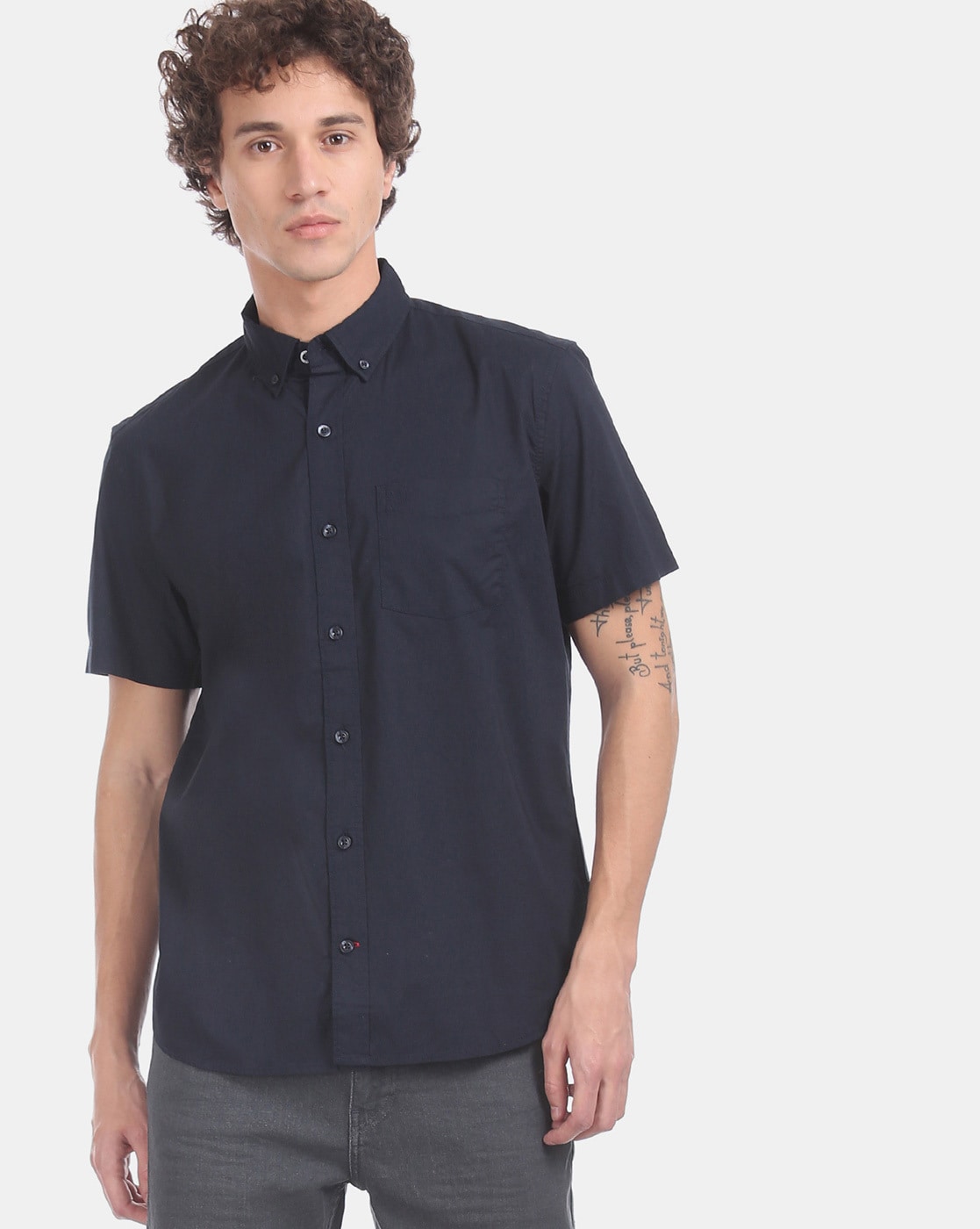 gap black button down shirt