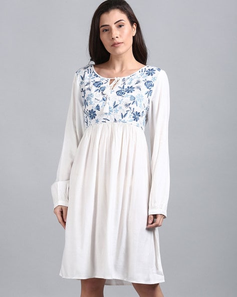 gap embroidered dress