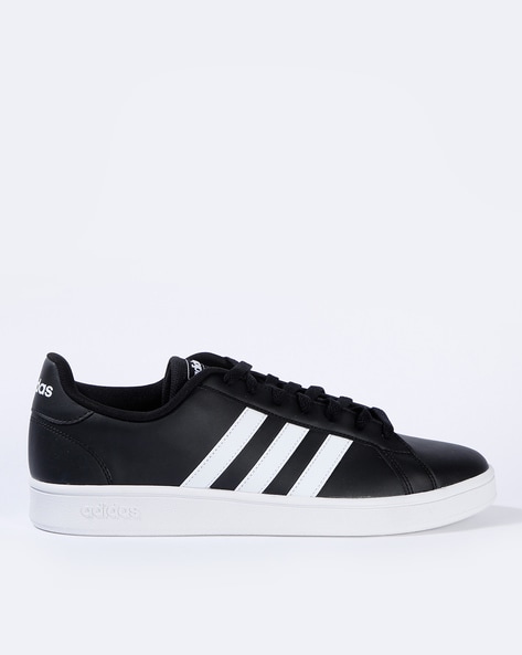 Black Casual Shoes for Men by ADIDAS 
