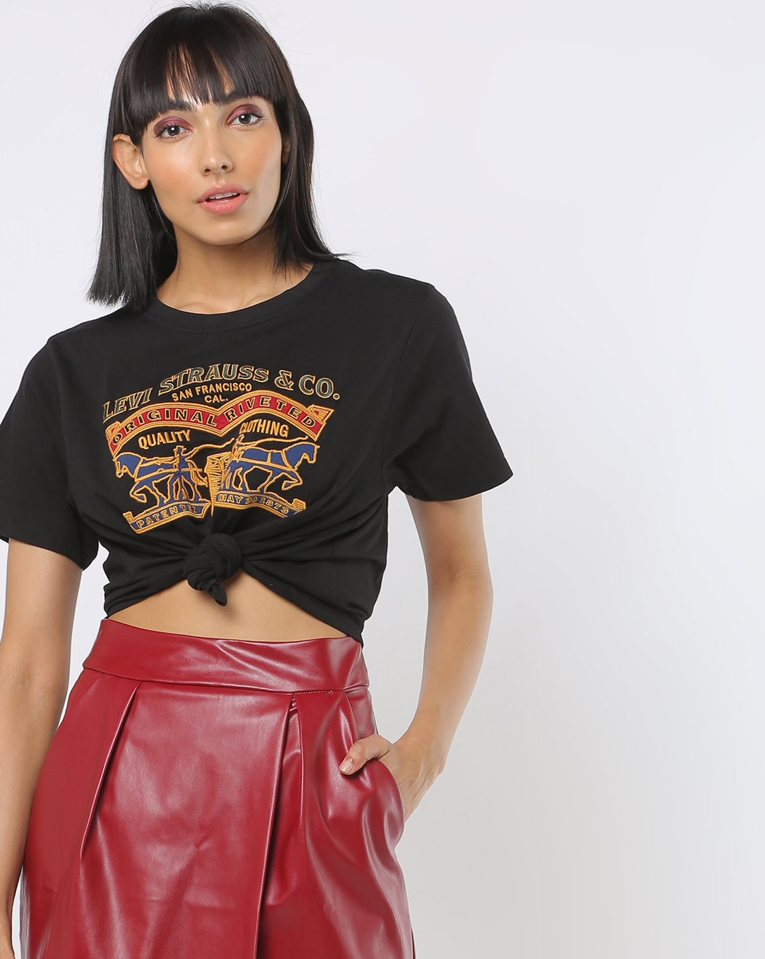 t shirt levis crop top