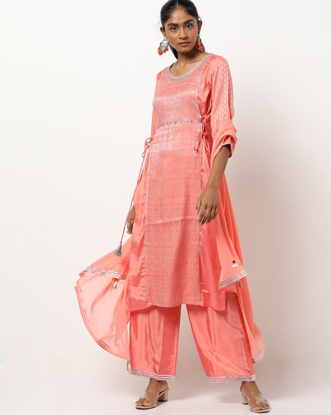Buy Green Kurta Suit Sets for Women by Ives Online | Ajio.com