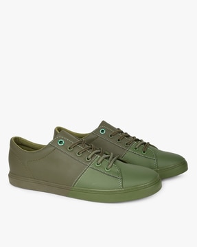 United states of benetton shoes top