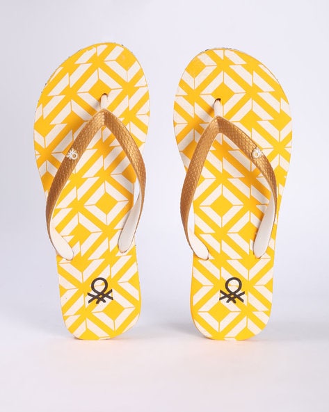 womens yellow flip flops