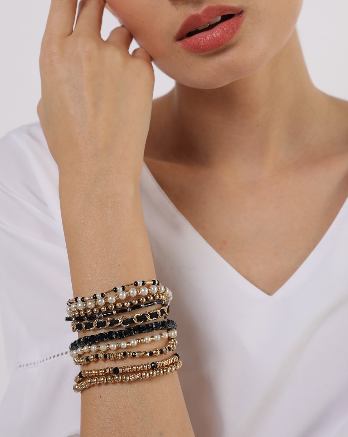 Accessorize London Womens Gold Reconnected Chains Stretch Bracelet Set of  5 Buy Accessorize London Womens Gold Reconnected Chains Stretch Bracelet  Set of 5 Online at Best Price in India  Nykaa