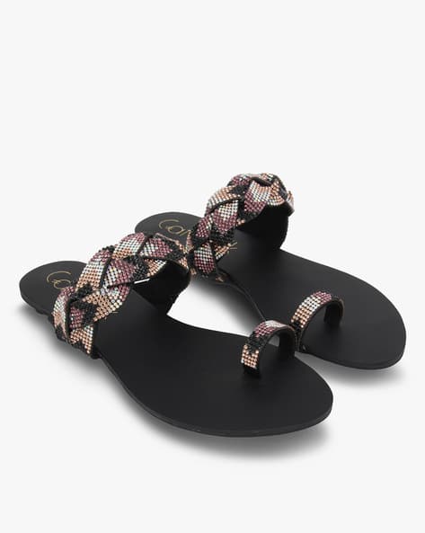 catwalk toe ring sandals