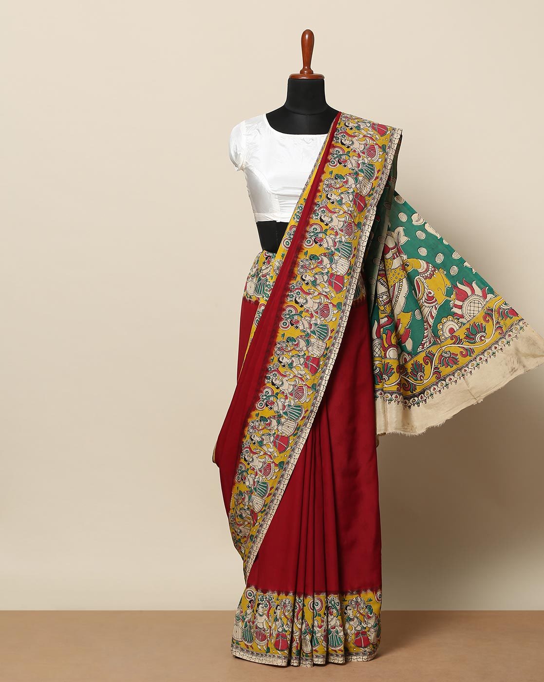 Buy Red Sarees for Women by Allsilks Online | Ajio.com