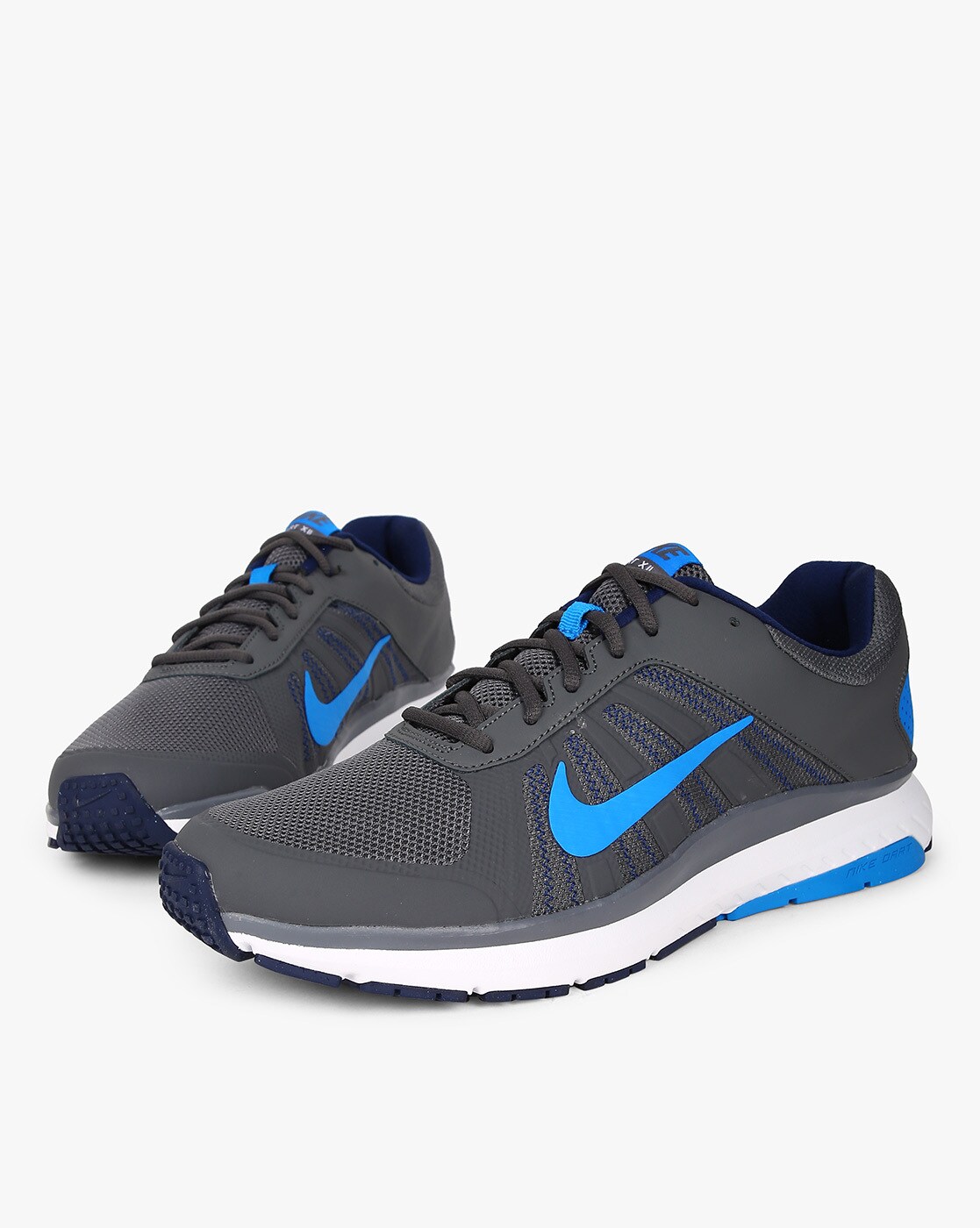 nike sports running shoes