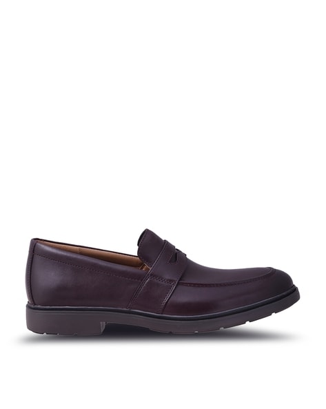 clarks burgundy loafers