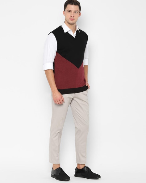 V-Neck Relaxed Fit Sweater Vest