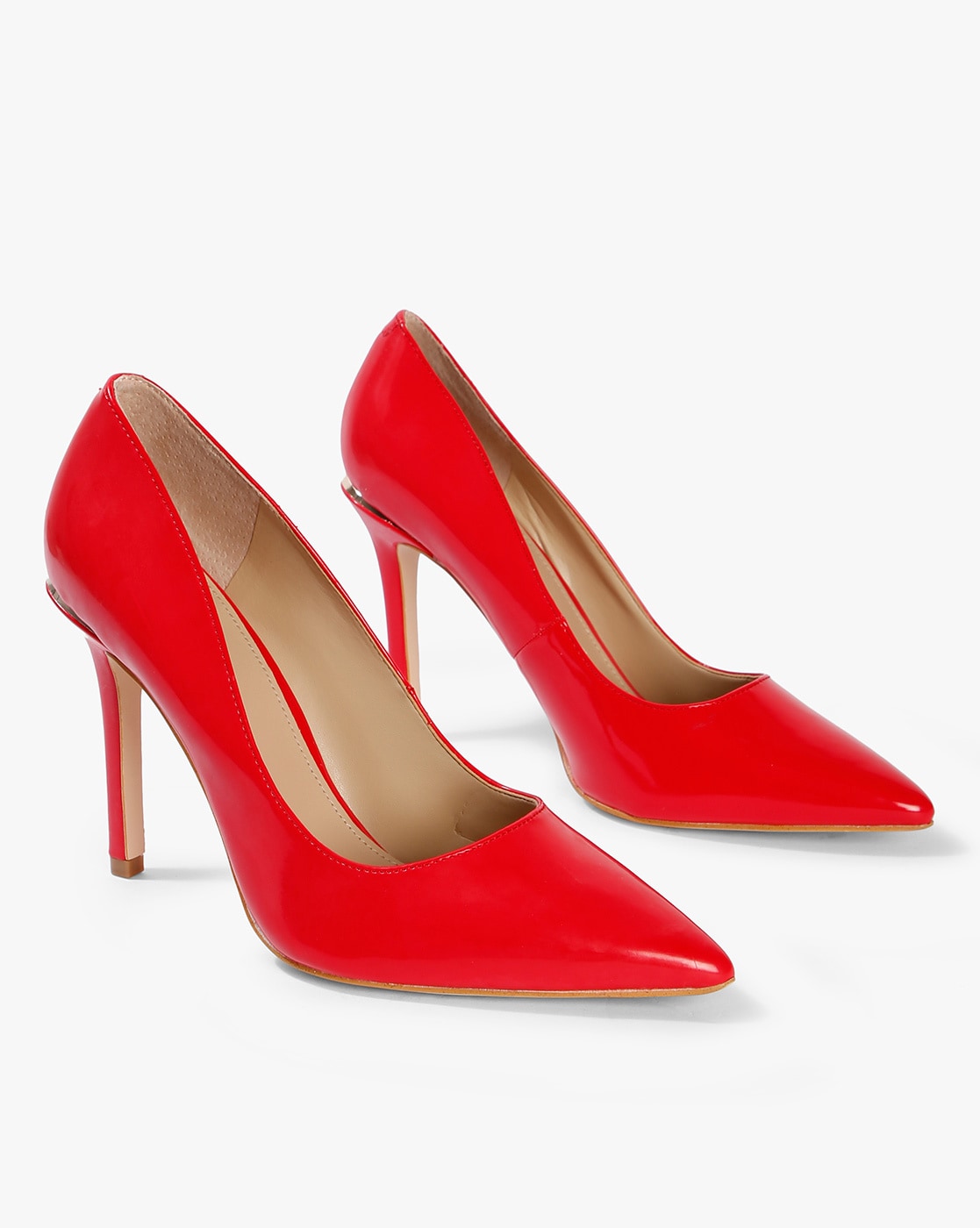 red heels pointed toe