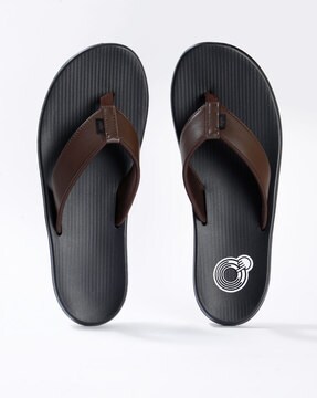 nike thong slippers