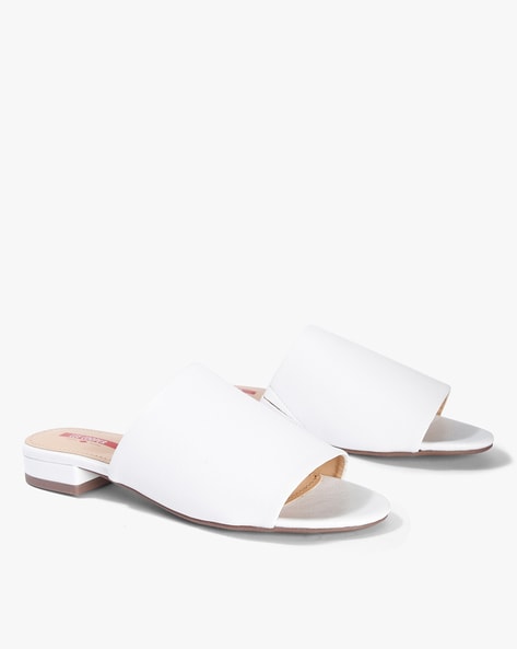 Inblu Women Black Mule Open Toe Flat Sandal (ME08_BLACK) – The Condor  Trendz Store