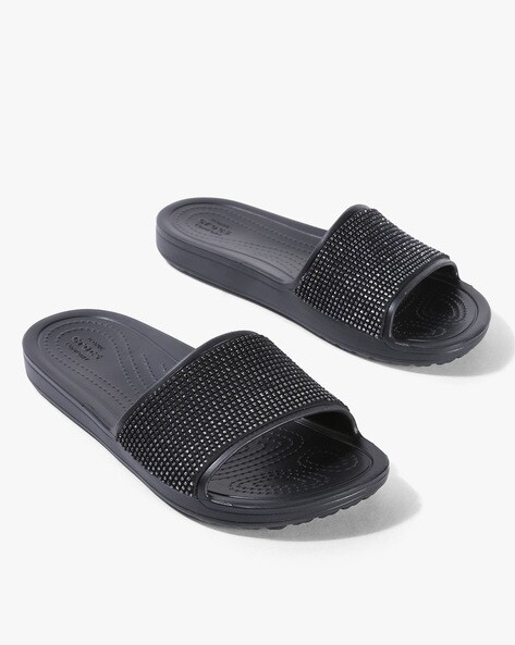 ajio women crocs