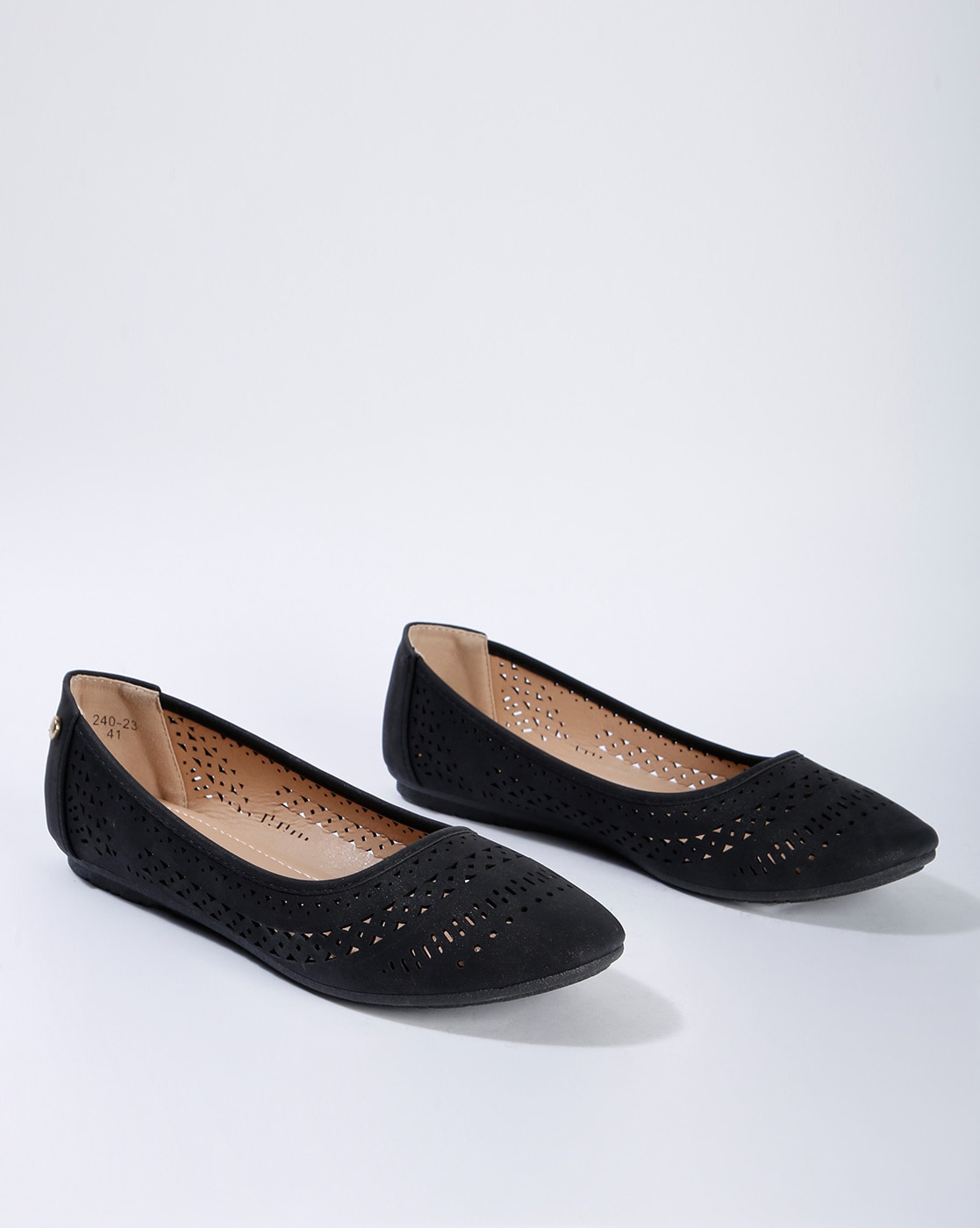 black flats for women