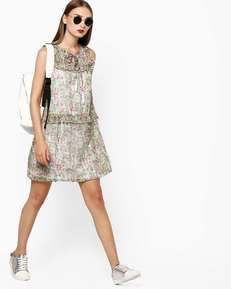 -473Wx593H-460058979-offwhite-MODEL.jpg