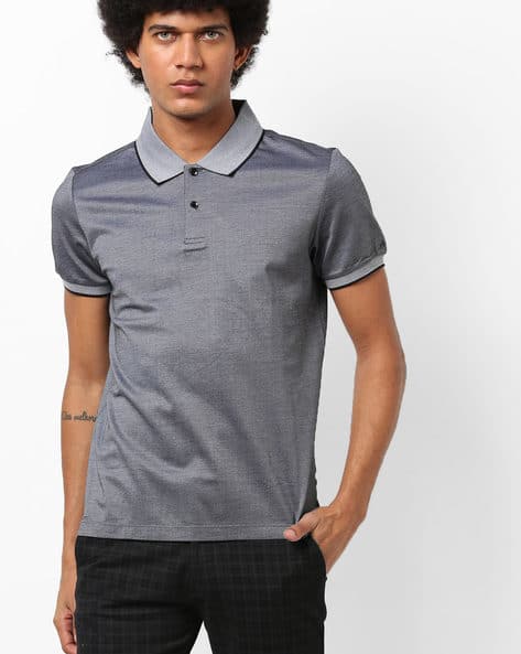 tapered fit t shirt