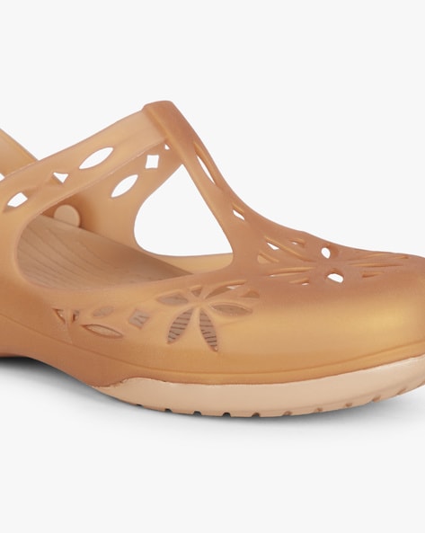 crocs clogs for women