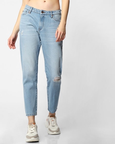 ajio straight fit jeans