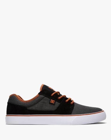 dc shoes tonik se