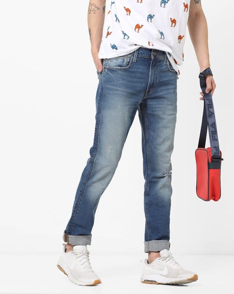 511 Lightly Washed Mid-Rise Slim Fit Jeans (Image - 2)