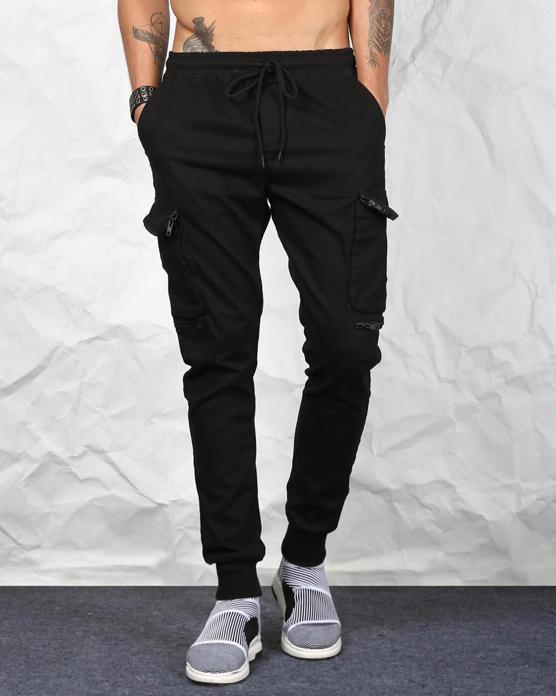 Buy SKULT By Shahid Kapoor Men Black & Charcoal Grey Checked Slim Fit Track  Pants - Track Pants for Men 7370695 | Myntra