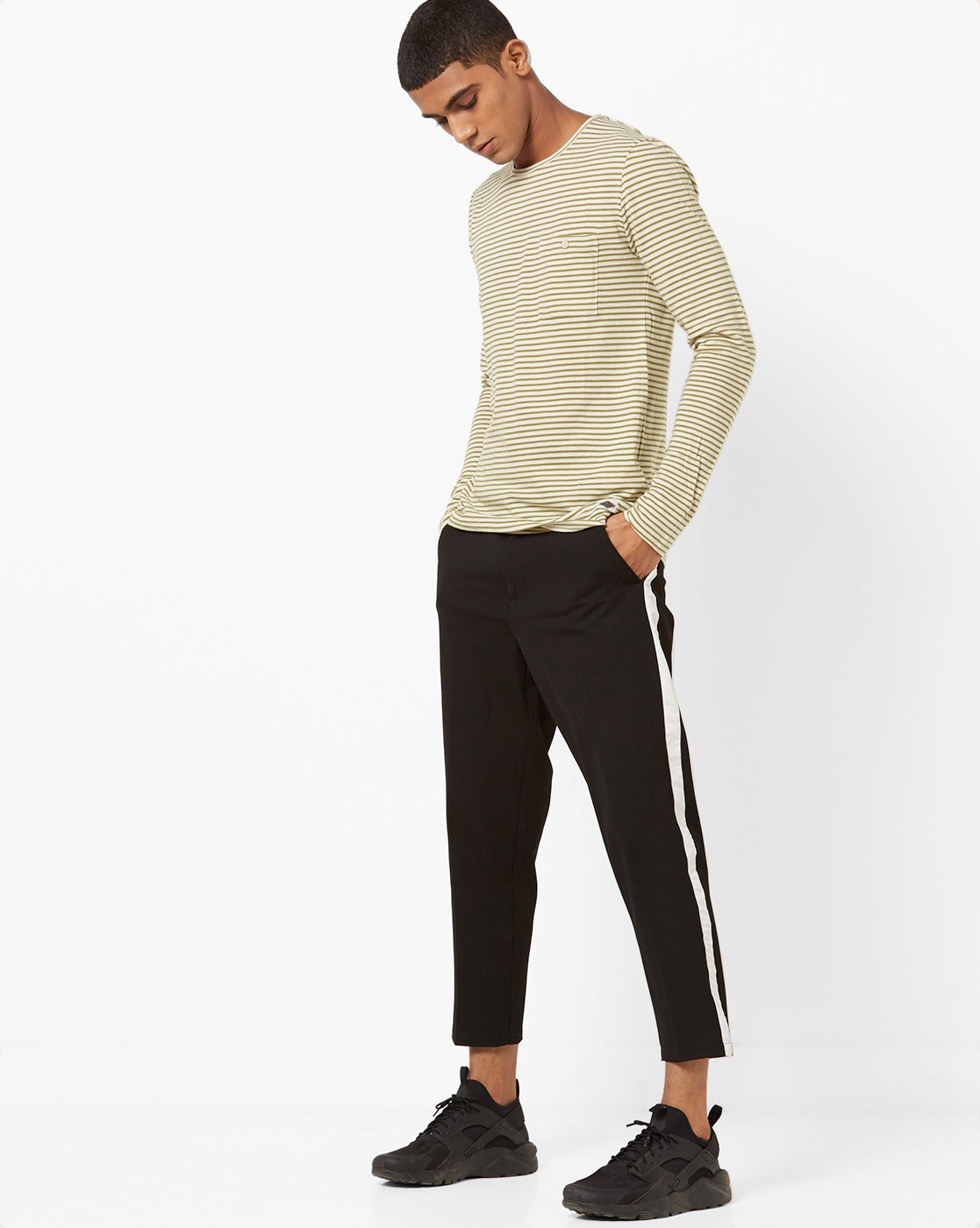 Zara mens statement pants Check out wwwmecalamodecom on how to style  these  Statement pants Zara man Pants