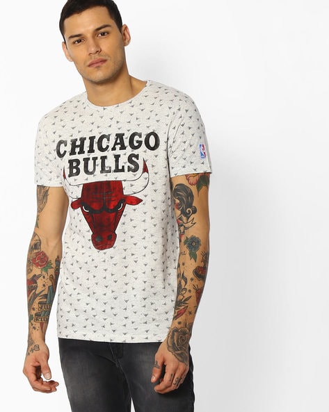 NBA Men Grey Melange Printed Round Neck Chicago Bulls T-shirt