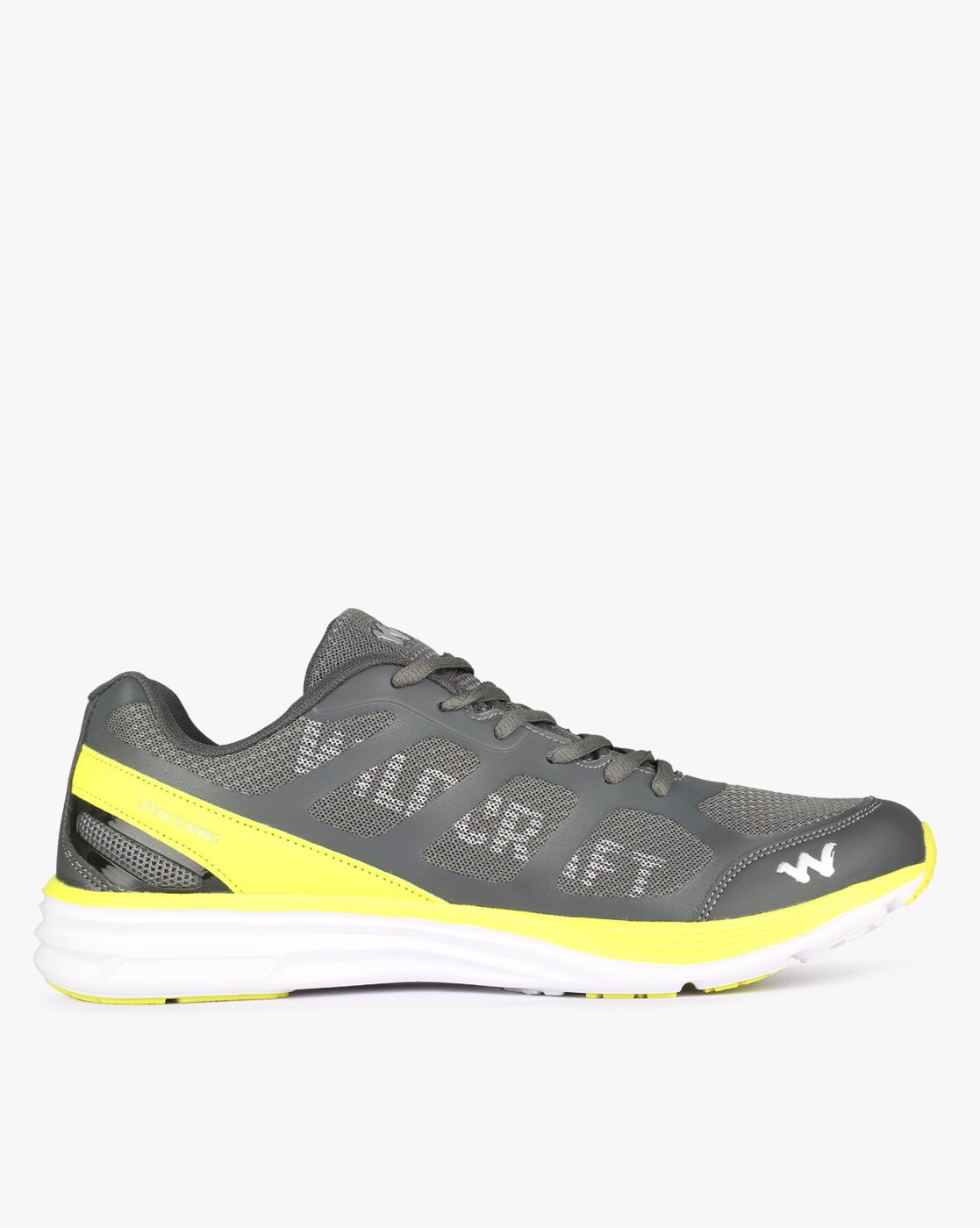 wildcraft sports shoes